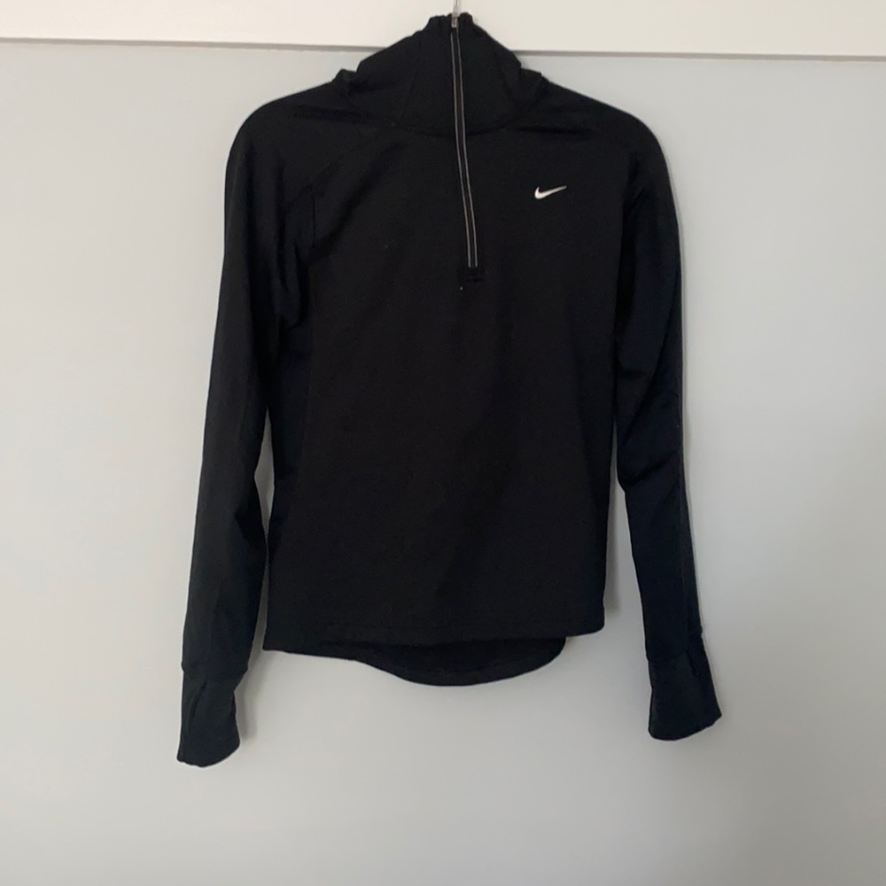 Nike fit dry hooded top